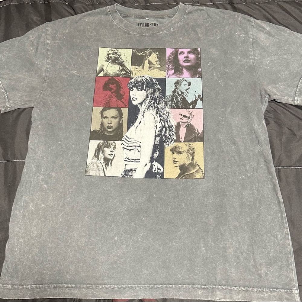 Taylor Swift Official 2023 Eras Tour Mineral Wash Shirt Size Large Never Worn